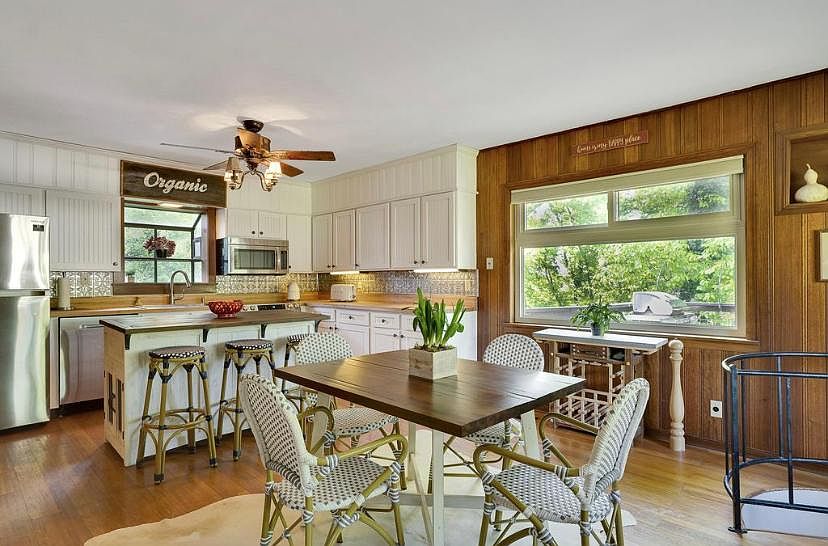1st image of 3502 Lake Vista Dr #3502