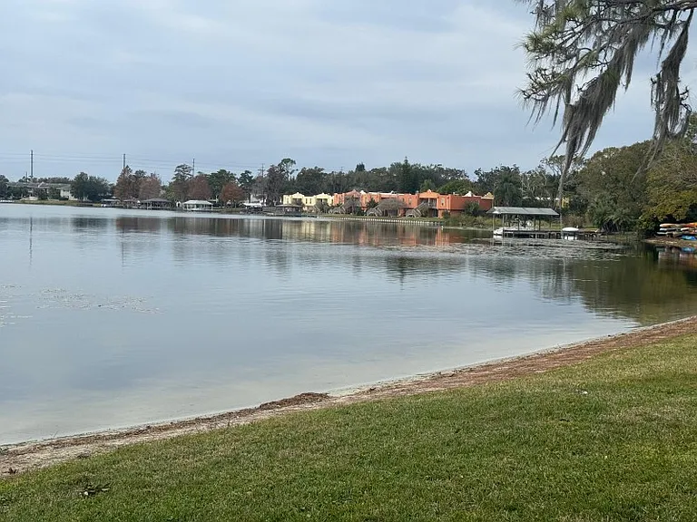 1112 Lake Willisara Cir #GE — Photo 31