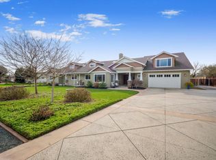 10825 Foothill Ave, Gilroy, CA 95020