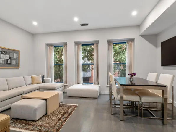 17 Harcourt St #304, Boston, MA 02116