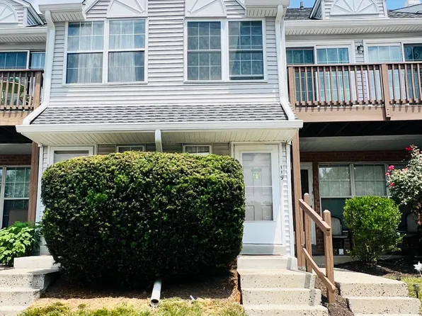 119 Wendover Dr #10B, Norristown, PA 19403
