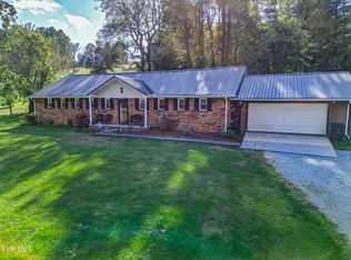 1262 White Top Rd, Bluff City, TN 37618