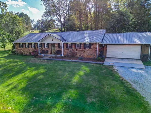 1262 White Top Rd, Bluff City, TN 37618