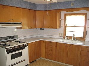3rd image of 110 Park Ave E