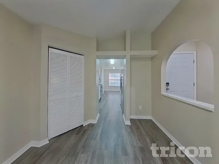 947 Sandywood Dr — Photo 4