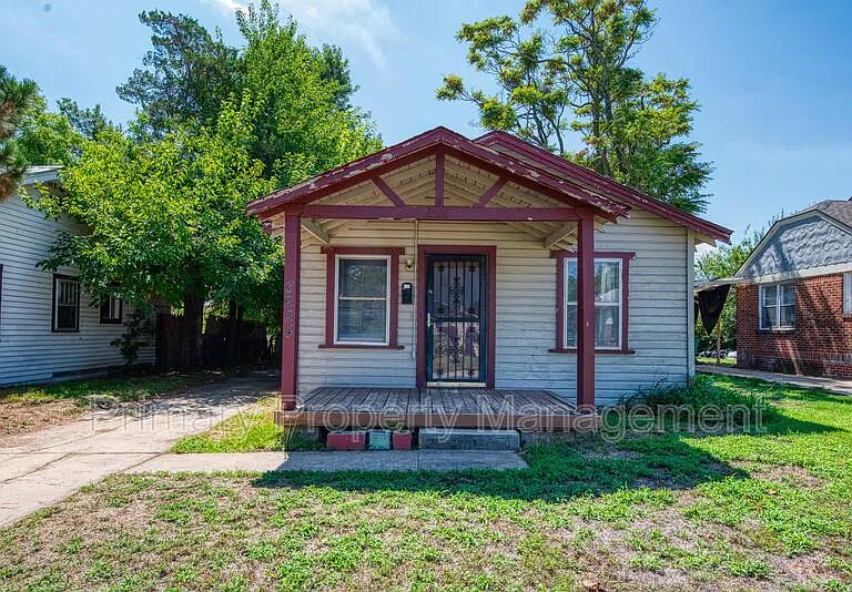 3224 NW 13th St — Photo 1