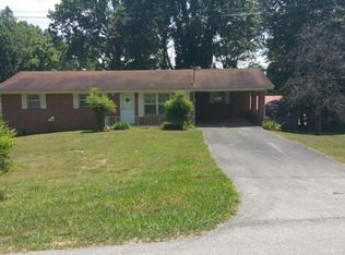 15 Wilson Dr, Mosheim, TN 37818