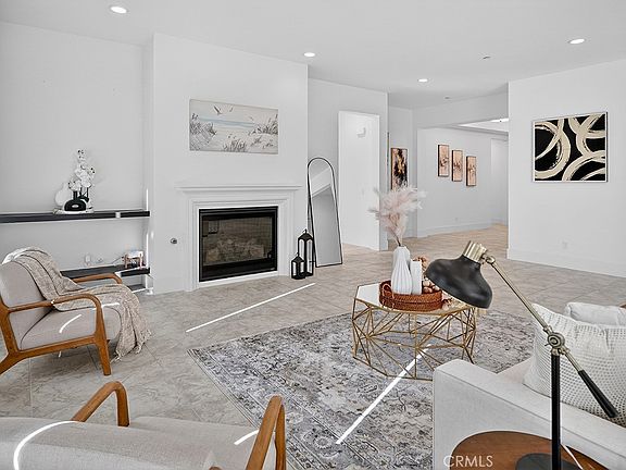 3rd image of 32441 Toyon Rd
