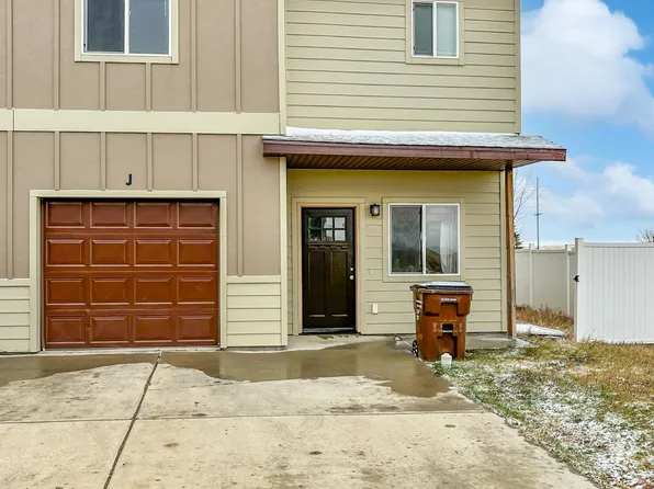 5803 Victoria Ave Unit J, Williston, ND 58801