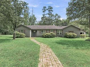 165 Morris Dr, Rose Hill Acres, TX 77657