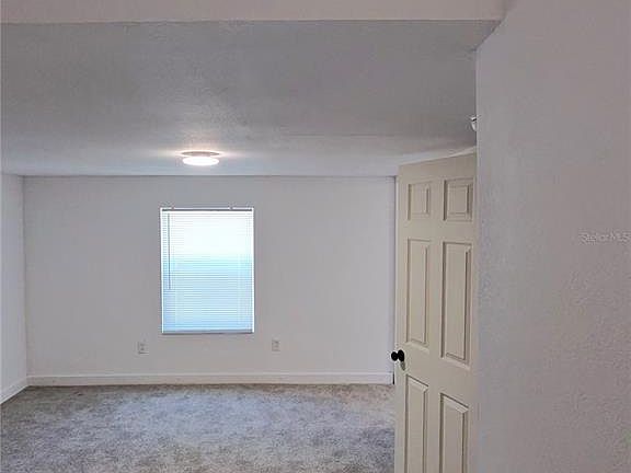 4th image of 411 W 7th St