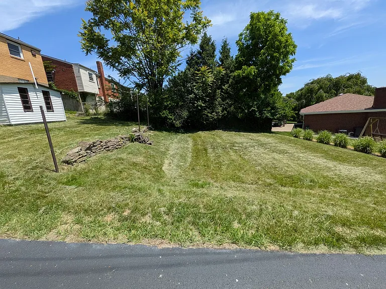 960 Agnew Rd — Photo 11