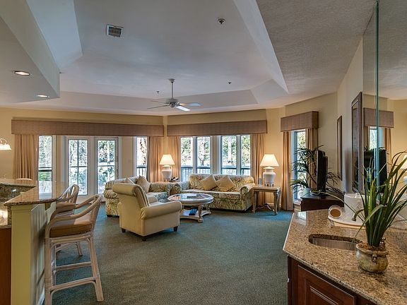 3rd image of 14 Wimbledon Ct #801