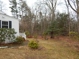 10 Daventry Hill Rd, Avon, CT 06001