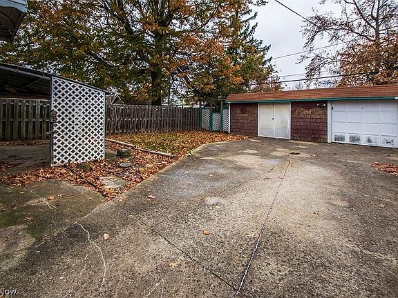 2nd image of 13802 Wainstead Ave