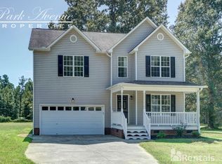 33 Oak Creek Dr, Clayton, NC 27520