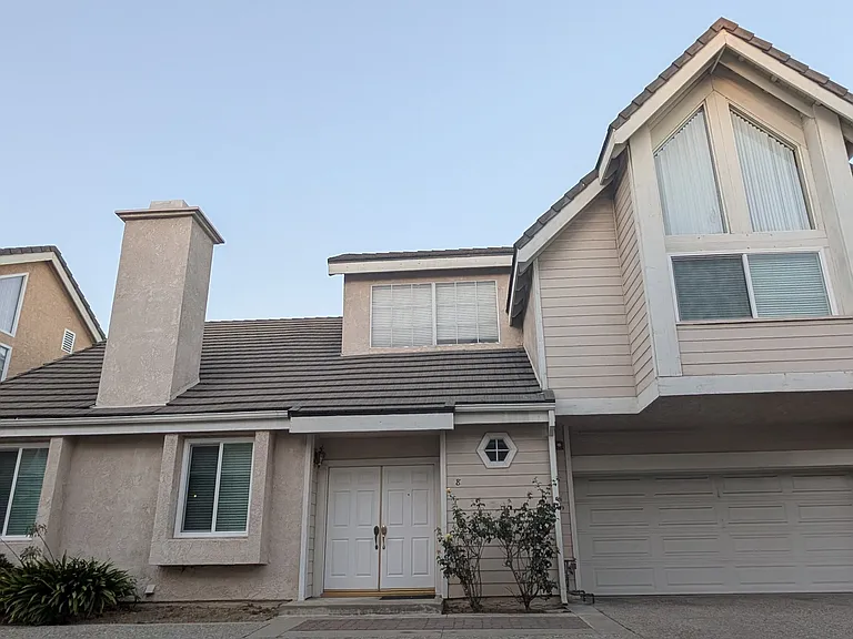 330 El Dorado St #8 — Photo 1