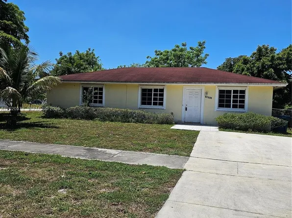 15700 NW 37th Pl, Miami Gardens, FL 33054