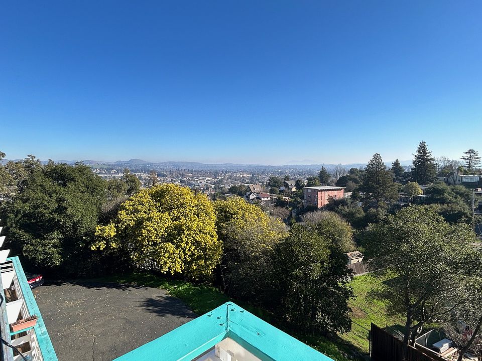 1st image of 20 Frey Pl #6