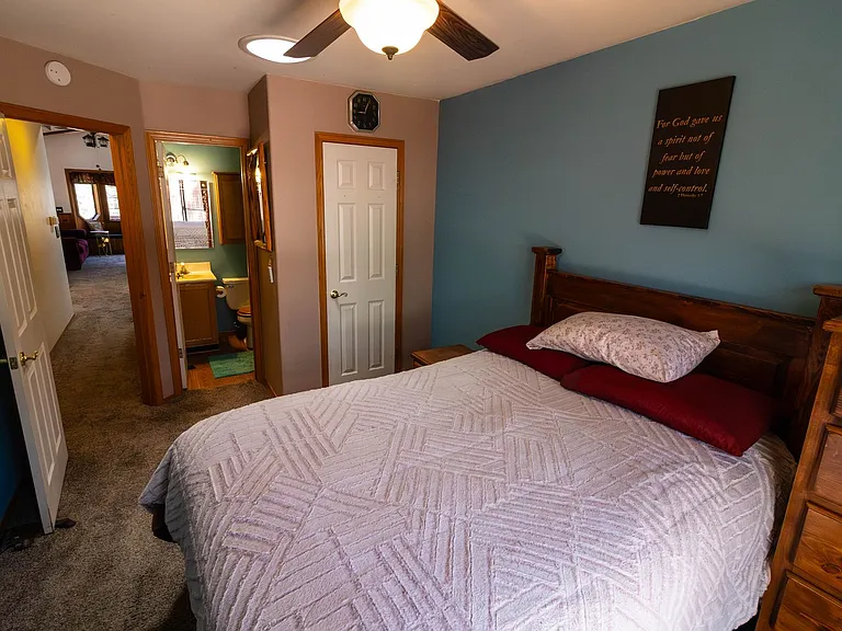 790 Highland Ln — Photo 16