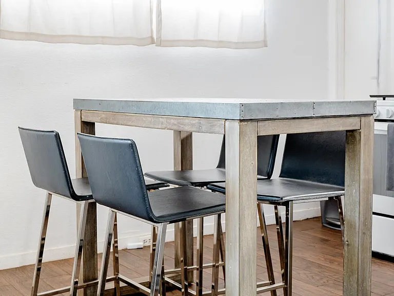 Enjoy your home cooked meals in our fully stocked kitchen!