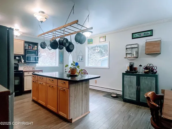 2364 Eagle Dr, Kodiak, AK 99615