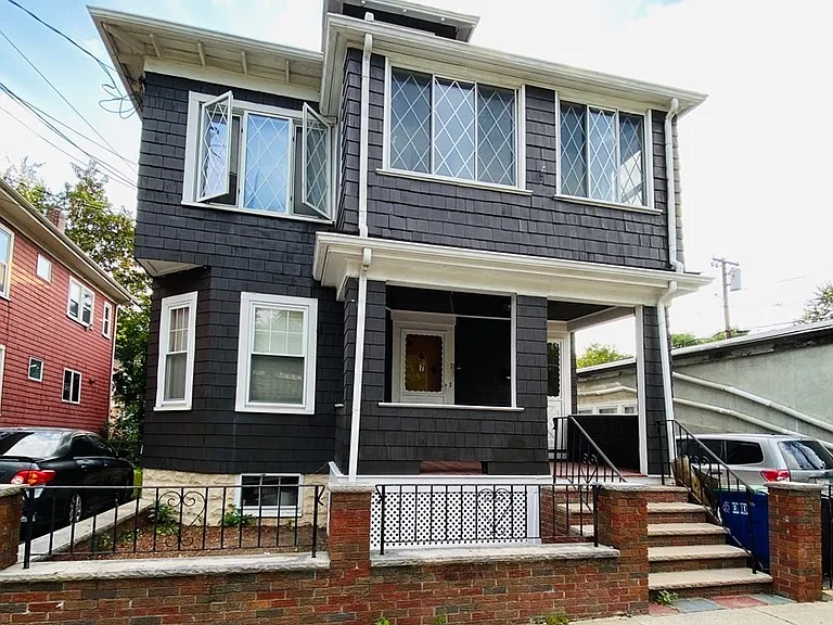5 Parkdale St #B — Photo 9