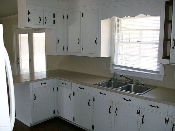 5th image of 103 Templeton Dr