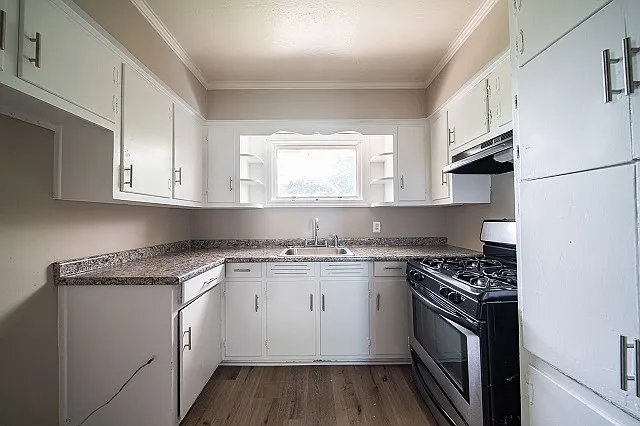 2204 7th Ave — Photo 11