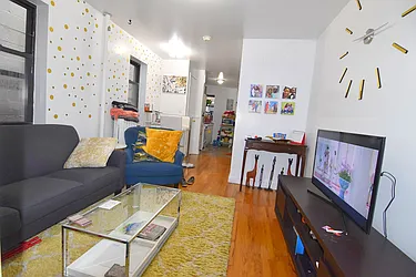 Rented by Manhattan Spaces