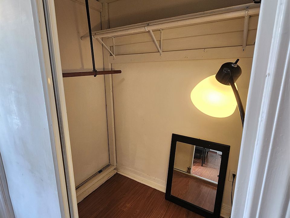 Building Photo 4