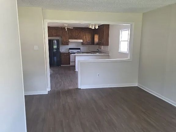 4th image of 5751 Oakwild Dr