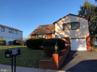 359 Heathcliffe Rd, Huntingdon Valley, PA 19006