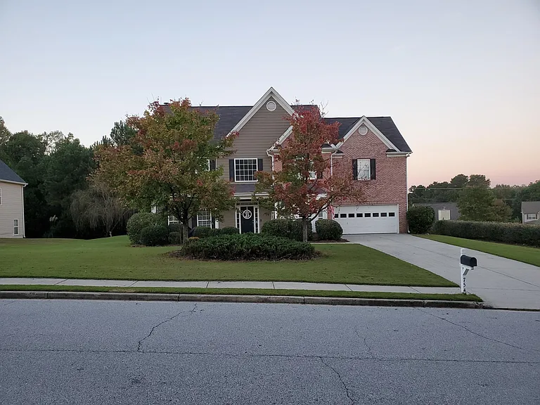 754 Willowwind Dr — Photo 3
