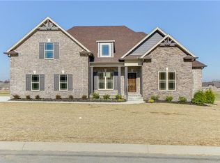 3023 Westbrook Dr, Greenbrier, TN 37073