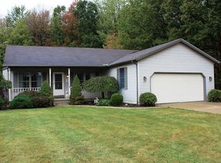 615 Jenny Ln, Lagrange, OH 44050