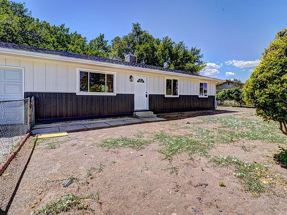 2nd image of 2805 Collum Ln