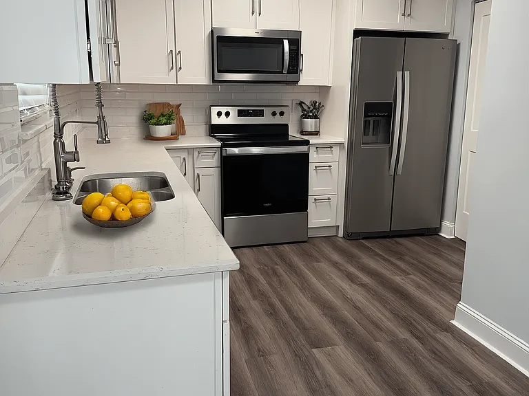 8513 Pine Thicket Ct — Photo 2