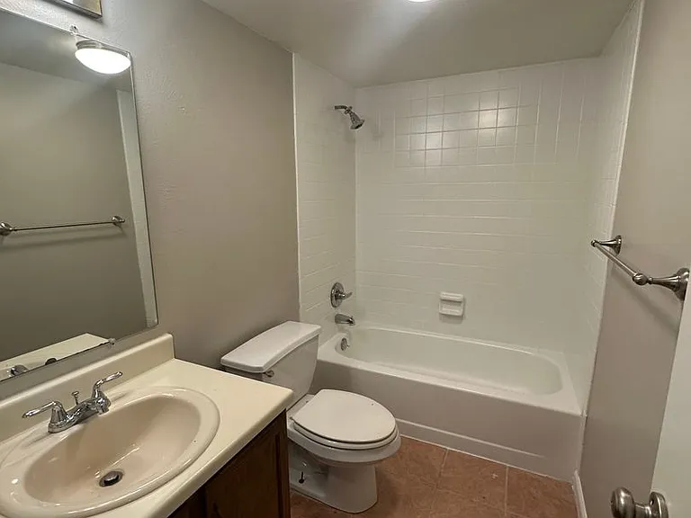 15402 E Arizona Ave #107 — Photo 5