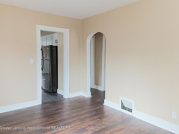 5th image of 314 Alger St