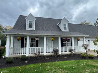 135 Nantucket Cir, Painesville, OH 44077