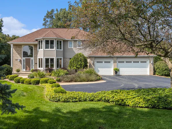 4977 Hidden Brook Ct, Ann Arbor, MI 48105
