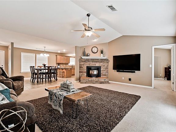 5th image of 1 Dillow Cir