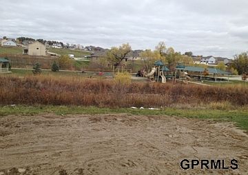 2nd image of 2206 Oriole Dr