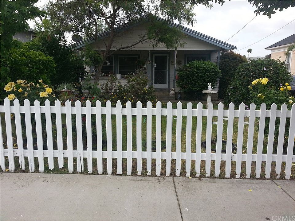 1st image of 624 E Badillo St