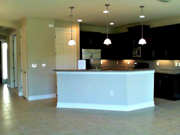 5th image of 642 Resolute Ln