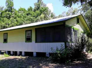 611 Pennsylvania Ave, Bronson, FL 32621