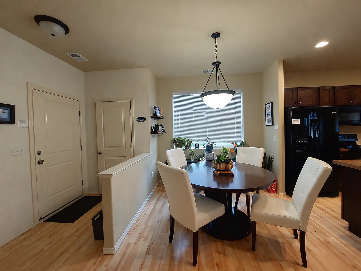 Beautiful Home in North Fort Collins — Photo 3