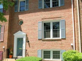 3166 Cantrell Ln, Fairfax, VA 22031