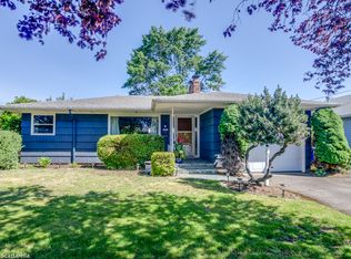 9325 SE Madison St, Portland, OR
